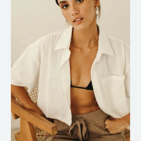 SOLD Short Sleeve Button Down Crop Top Linen Like Material - Picture 14 of 14